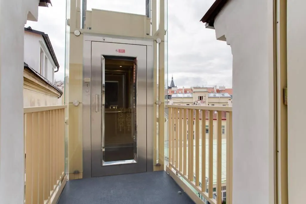 Unique City Centre Duplex, Prague Castle View, Roof Top Terrace Apartman Csehország