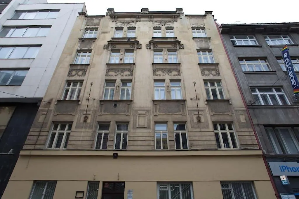 Unique City Centre Duplex, Prague Castle View, Roof Top Terrace Apartman